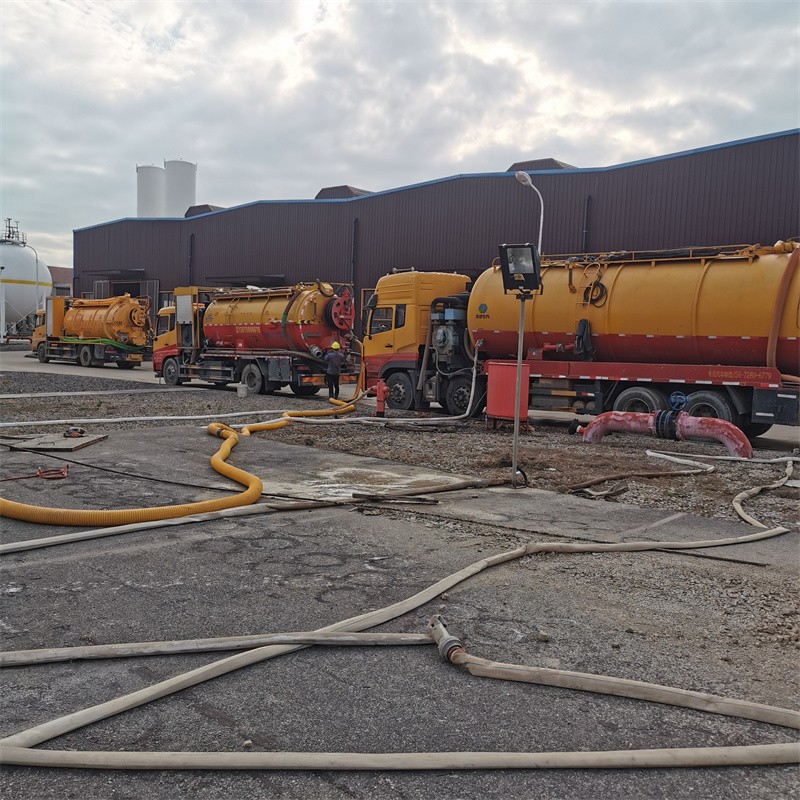 柴桥污水池清理